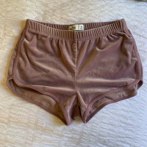Hollister velvet shorts